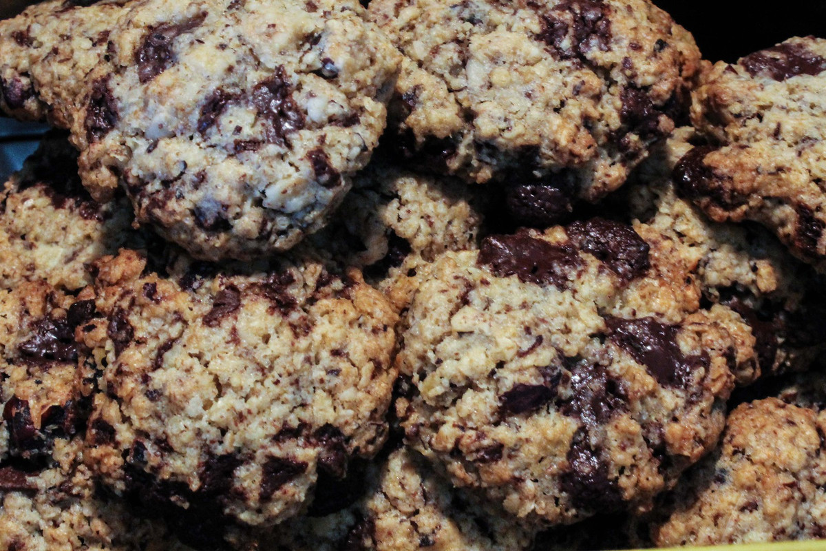 Cookies flocons d'avoine, chocolat et noisettes