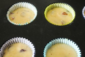 Mini muffins banane, cranberries et noix de pécan