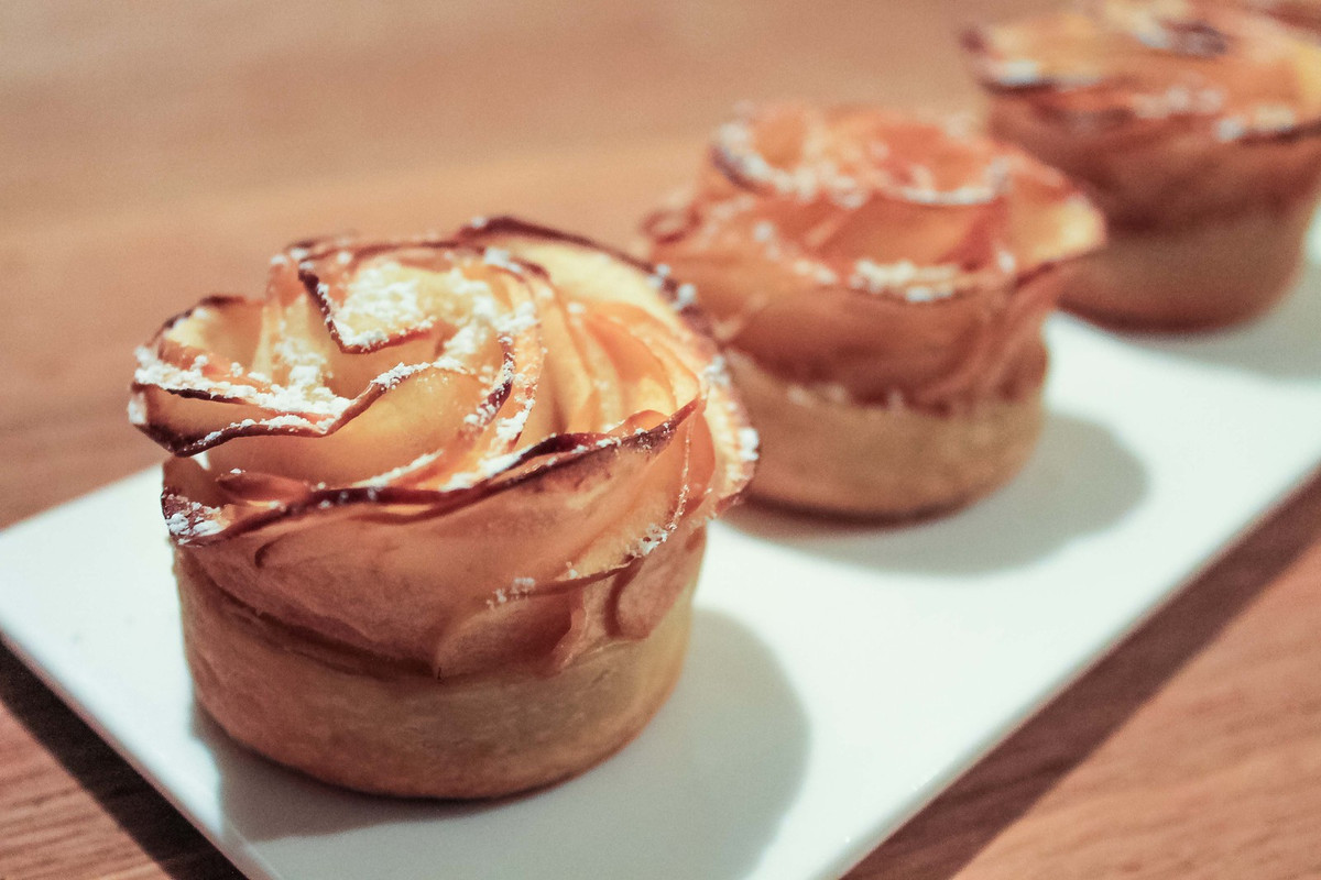 Roses feuilletées aux pommes