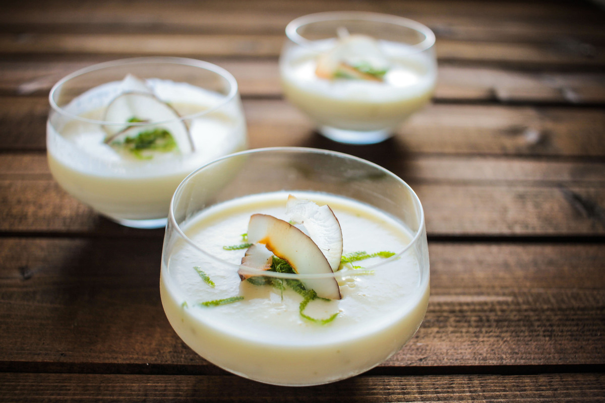 Possets au citron vert et à la noix de coco