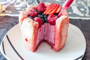 Charlottesindividuelles aux fruits rouges