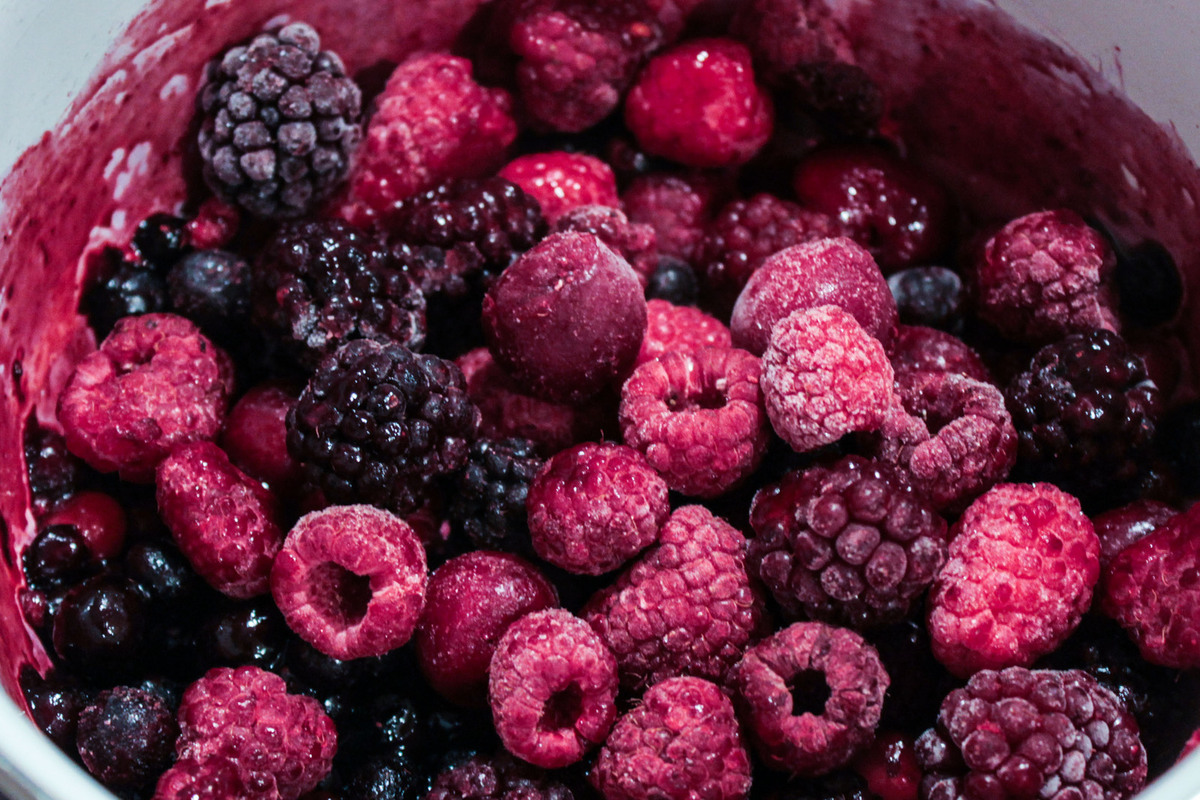 Charlottes individuelles aux fruits rouges