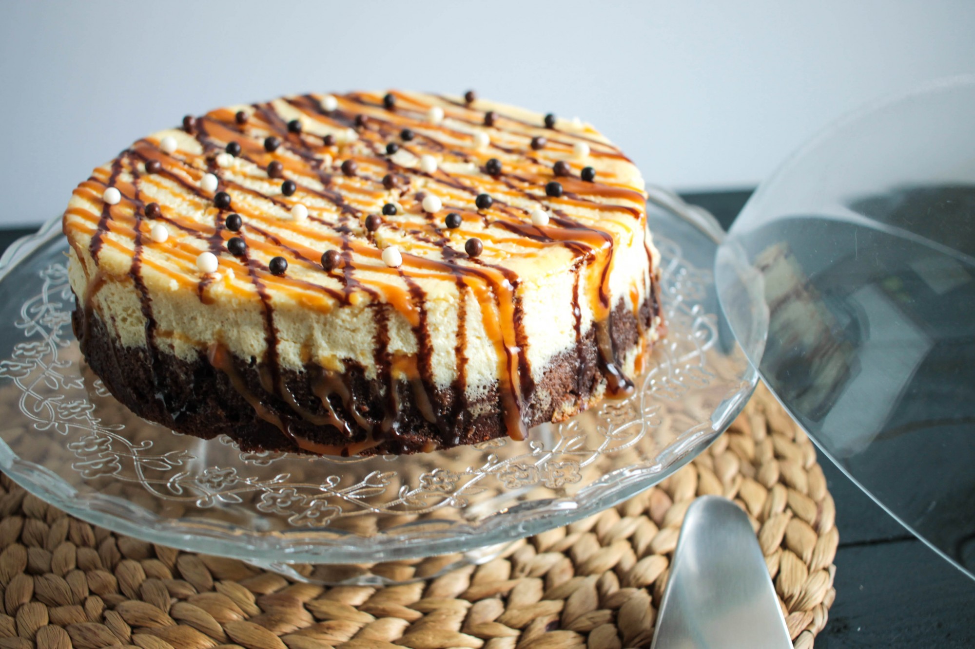 Cheesecake base brownie, caramel au beurre salé et chocolat