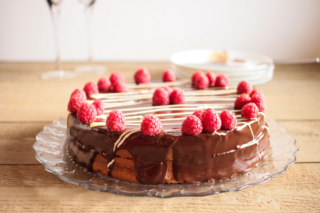 Gâteau d'anniversaire chocolat framboises