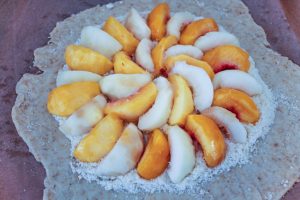 Tarte rustique aux pêches