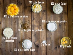 tarte aux abricots et à la crème d'amandes à la pistache