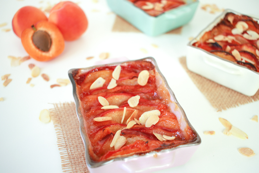 Tians aux pêches et abricots sur lit de crème d'amandes