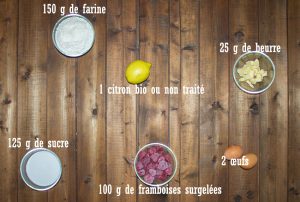 Gâteau moelleux aux framboises et au citron