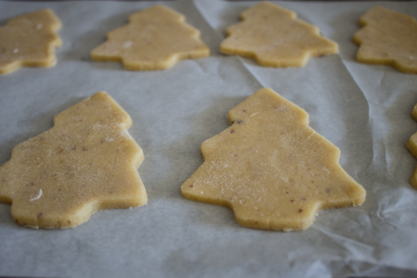 Sablés sapins de Noël à la noisette