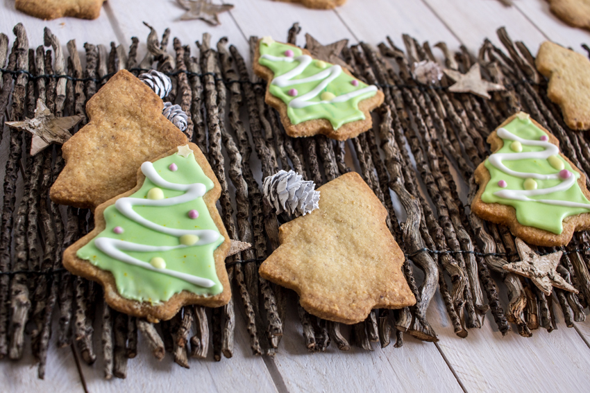 Sablés sapins de Noël à la noisette