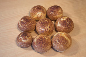 Petits choux au citron meringués