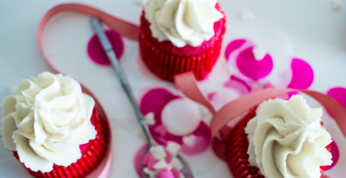 Pink velvet cupcakes pour la Saint-Valentin