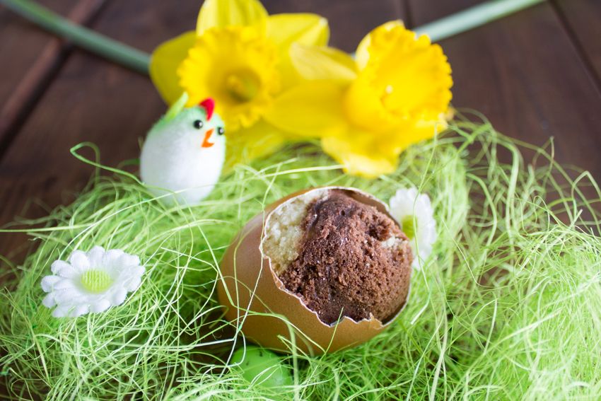 Petits œufs au chocolat et à la vanille