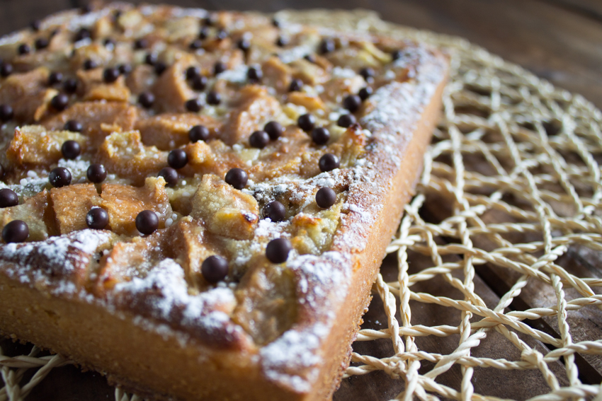 Tarte aux poires et pépites de chocolat de Cyril Lignac