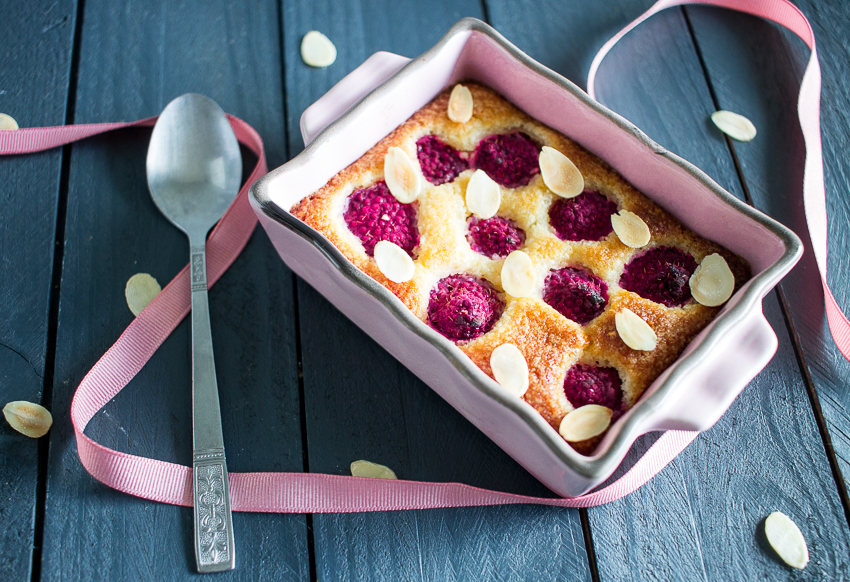 Moelleux aux framboises et aux amandes