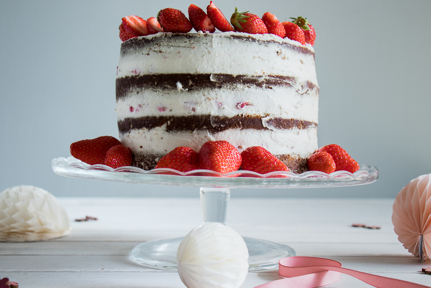 Naked cake fraises pistache