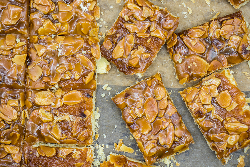 Carrés gourmands caramel amandes