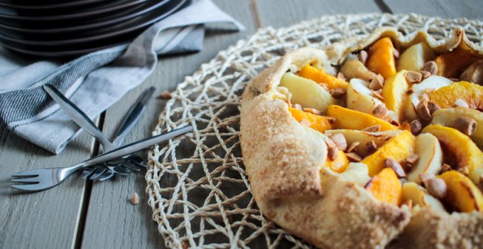 Tarte rustique aux pêches