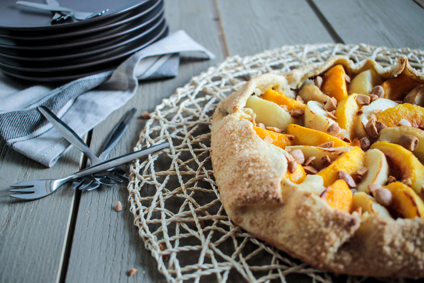 Tarte rustique aux pêches